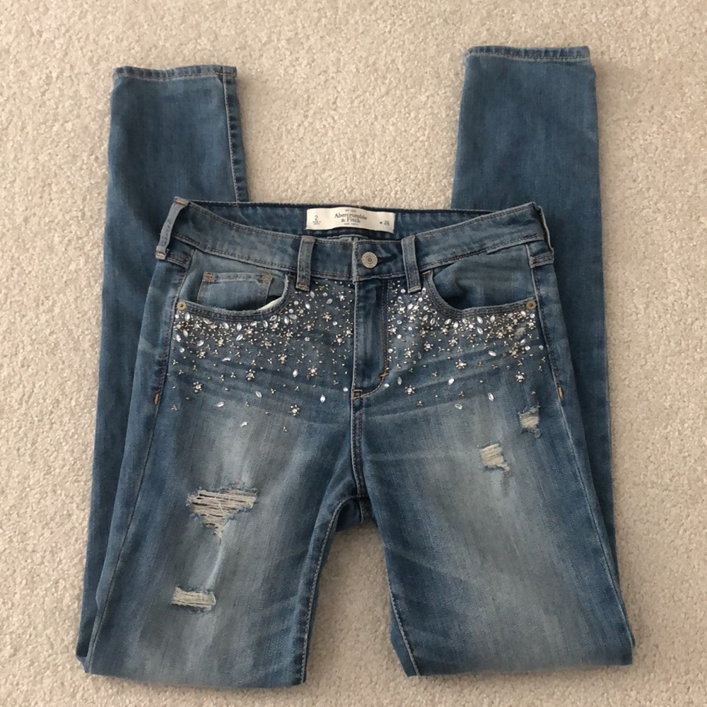 Abercrombie & Fitch Rhinestone Ripped Distressed Jeans Sz 2 W26